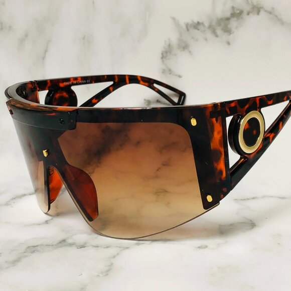 Women Sunglasses Fashion‎ Retro Tortoise Frame Brown Lens Gold Oversized Shield - Picture 1 of 3